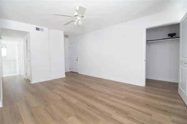 6940 A SUNSET DR S #1A, South Pasadena, FL 33707