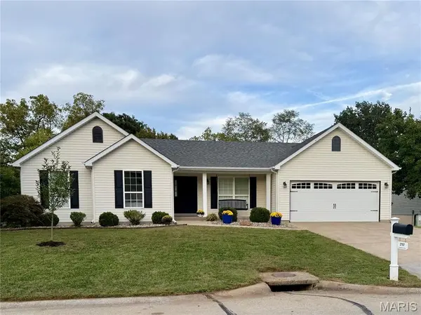 2707 Post Meadows DR, O'fallon, MO 63368