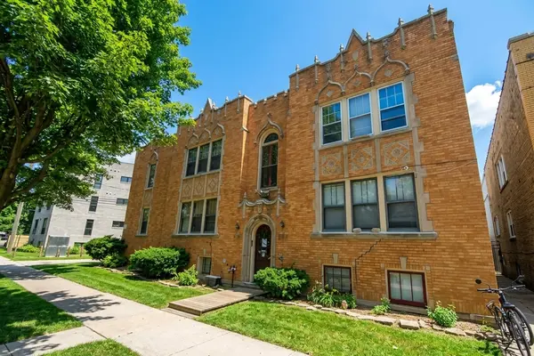 5801 N Richmond ST #1E, Chicago, IL 60659
