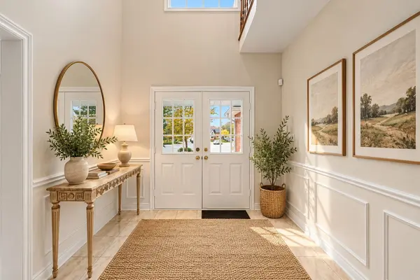 10 Driftwood CT, Richmond Hill, ON L4E 3K8