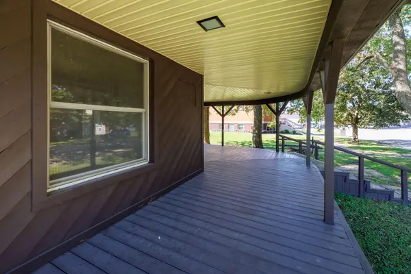 104 E 5th ST, Earl Park, IN 47942