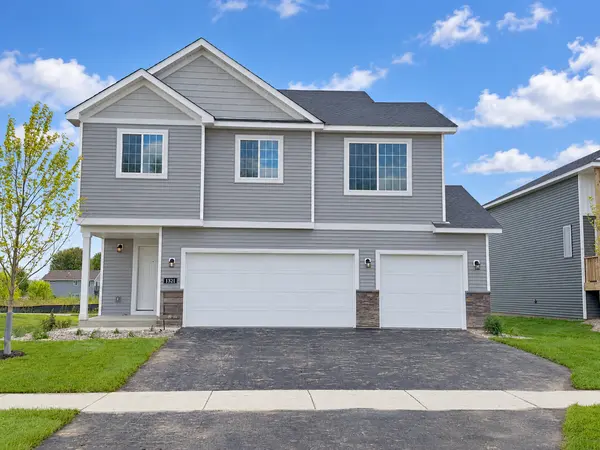1821 Pierce ST S, Cambridge, MN 55008