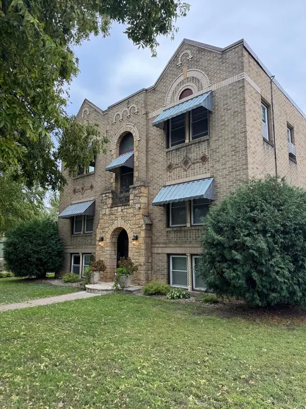 4711 Nicollet AVE #301, Minneapolis, MN 55419