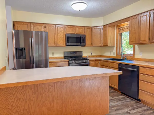 1727 S Court ST, Fergus Falls, MN 56537