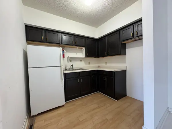 1050 Selby AVE, Saint Paul, MN 55104