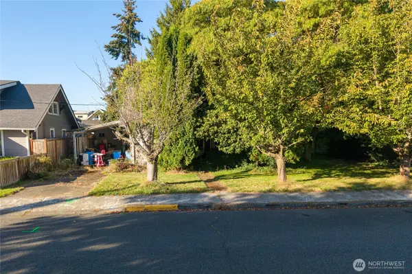 615 5th AVE SW, Puyallup, WA 98371