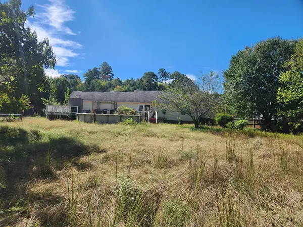 134 Claire St, Benton, TN 37307