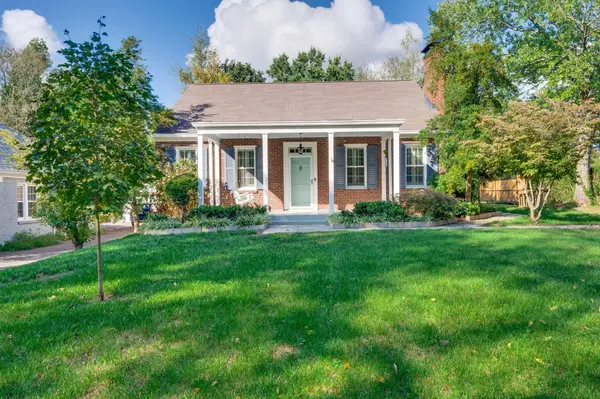 226 Woodmont Cir, Nashville, TN 37205