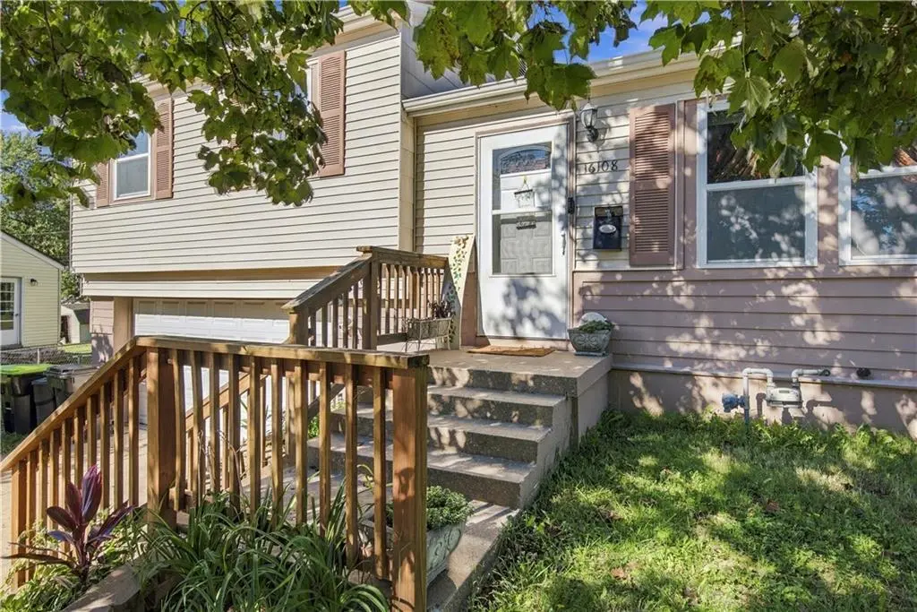 16108 E 32nd ST #S, Independence, MO 64055