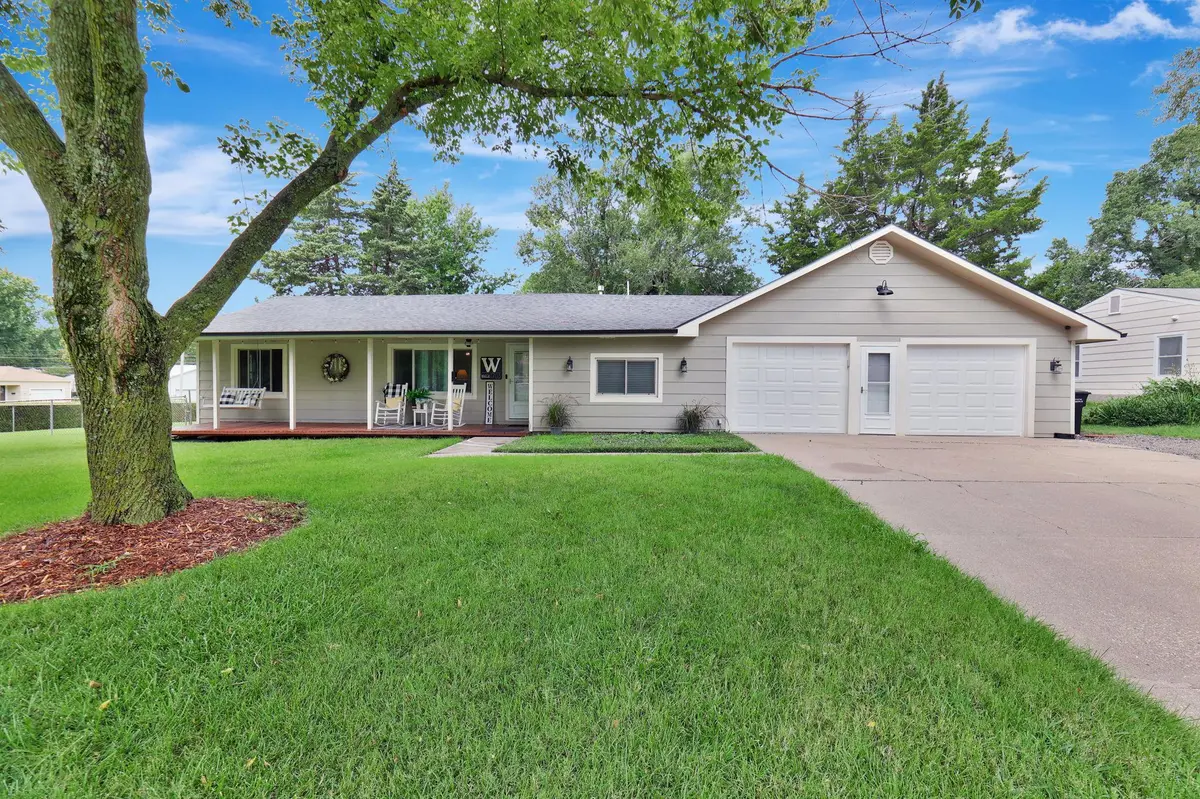 1703 N Cron St, Augusta, KS 67010