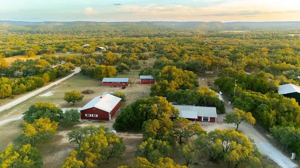 2501 Wayside DR, Wimberley, TX 78676