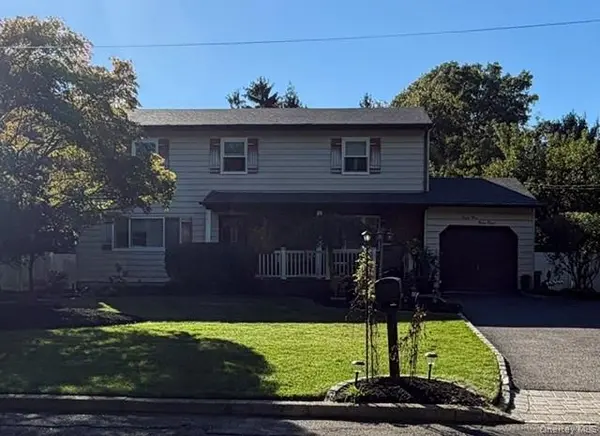 2338 Locust AVE, Ronkonkoma, NY 11779