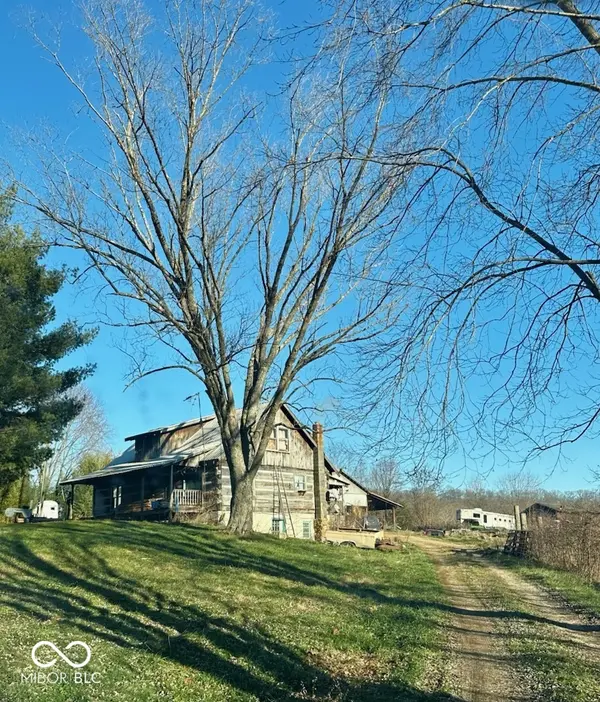 7021 Bellsville PIKE, Columbus, IN 47201