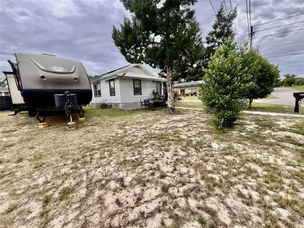 400 VIRGINIA ST, Frostproof, FL 33843