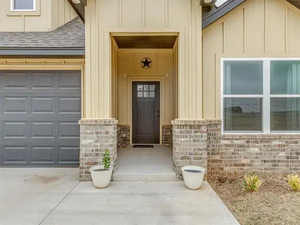 2319 N Greys Harbor RD, Blanchard, OK 73010