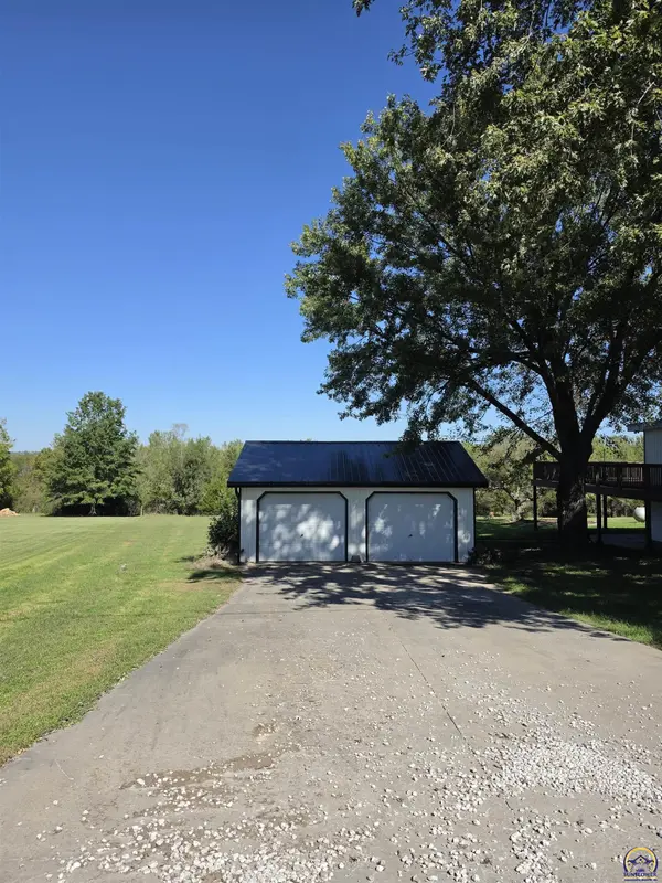 2598 South Shore DR, Vassar, KS 66543