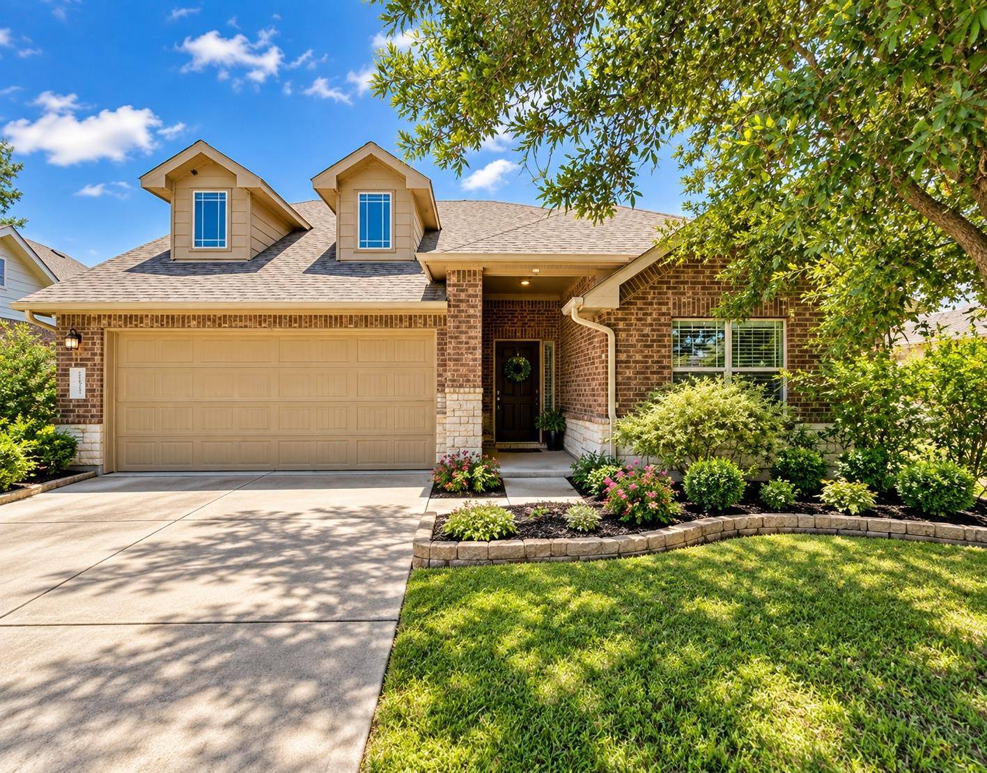 155 Birdwell LN, Buda, TX 78610