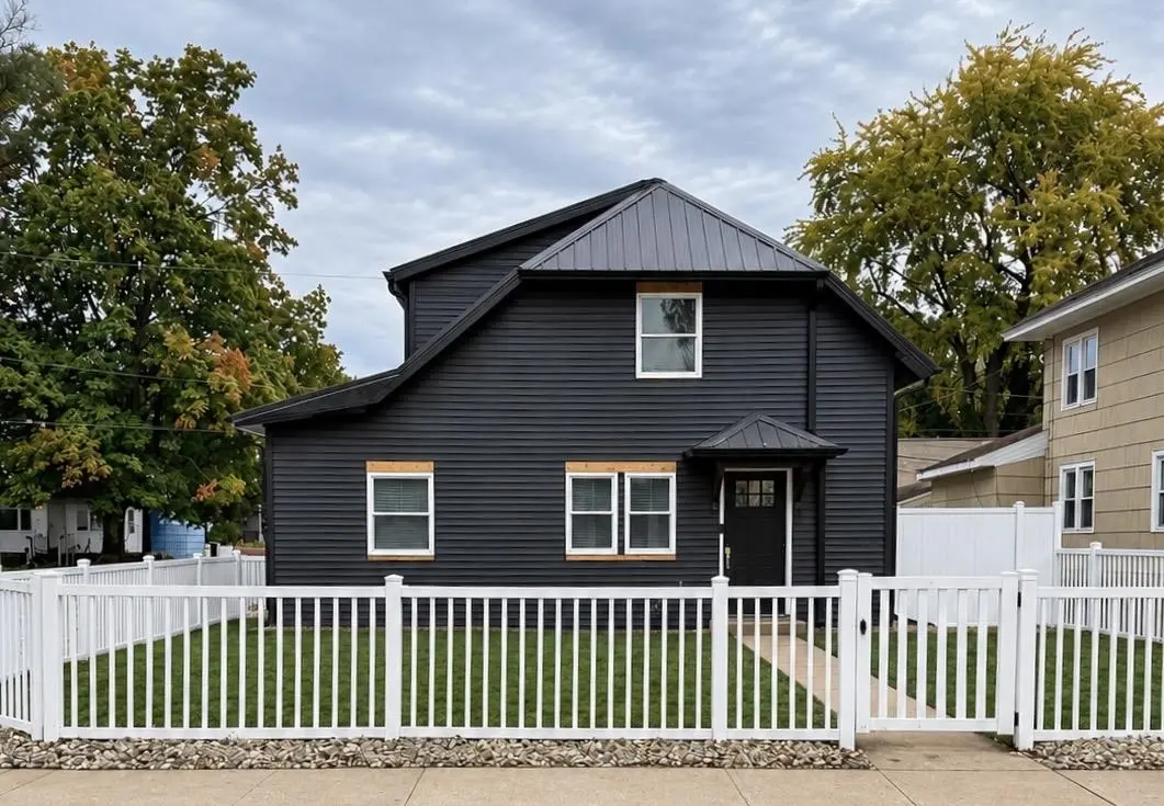 1237 Cedar ST, South Bend, IN 46617