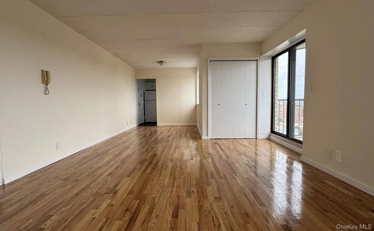 145-18 34th Avenue #6E, Flushing, NY 11354