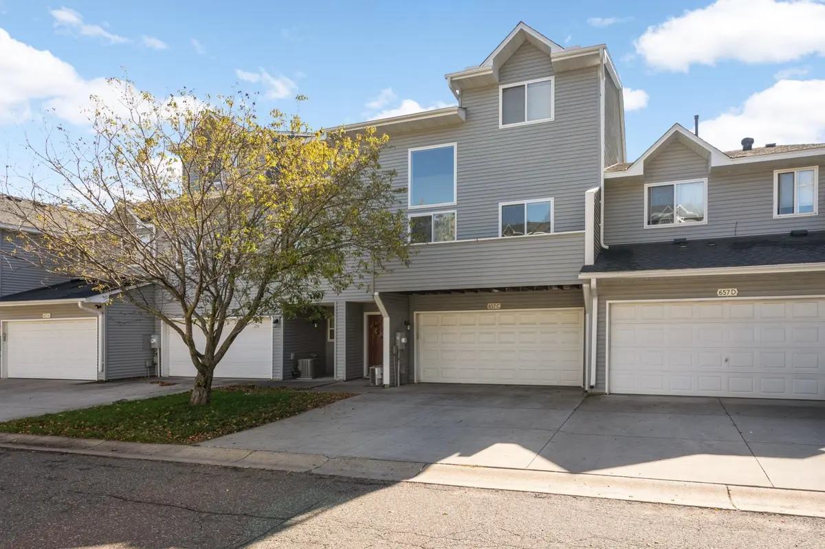 657 Kingfisher LN #C, Woodbury, MN 55125