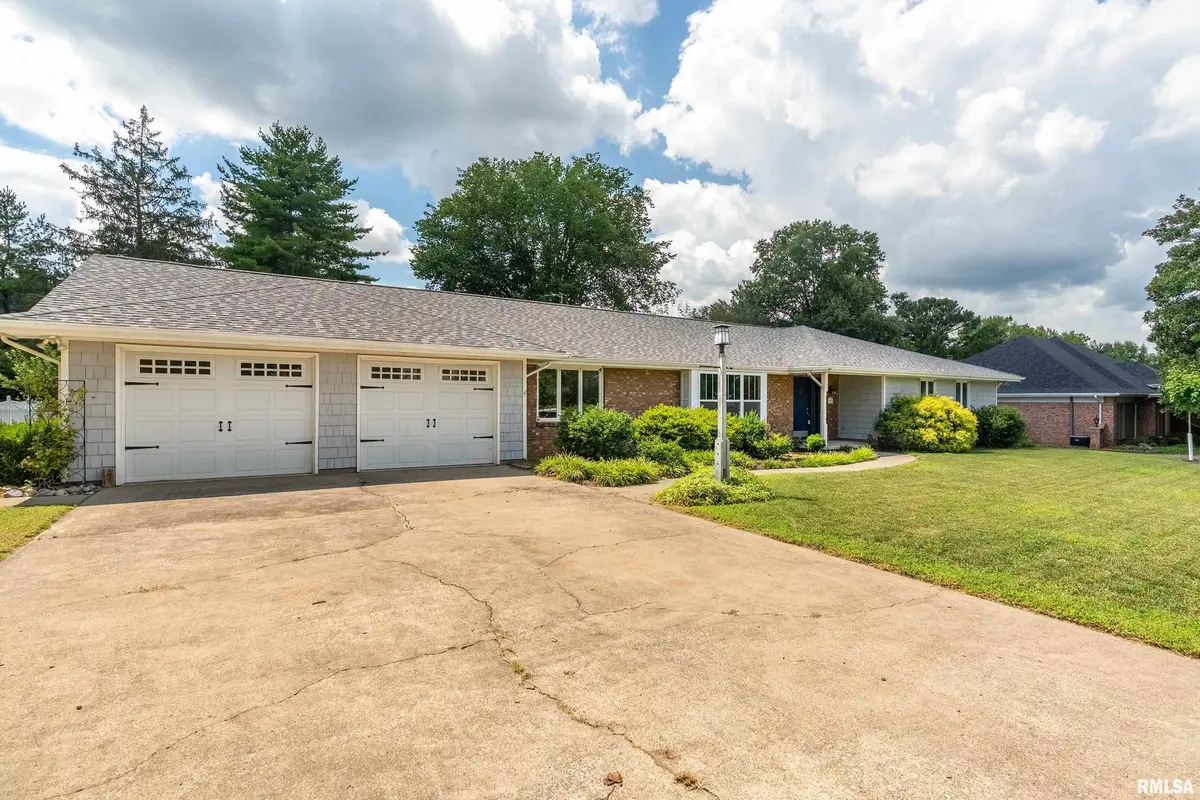 1502 NAGEL DR, Marion, IL 62959