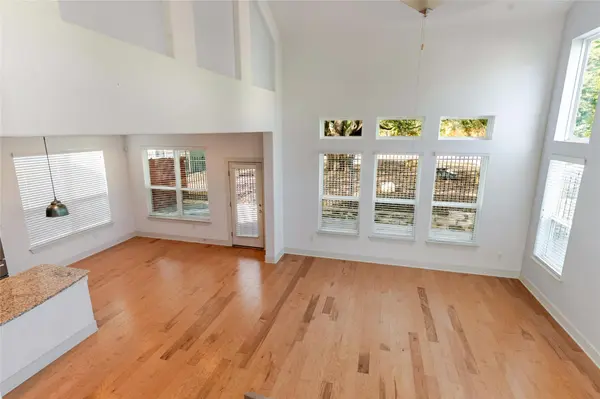 1400 Homespun RD, Austin, TX 78745