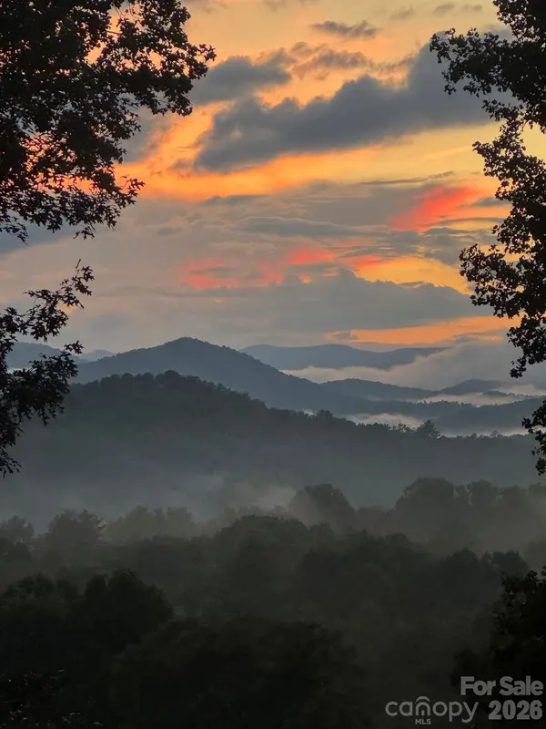 185 McKinney RD, Etowah, NC 28729