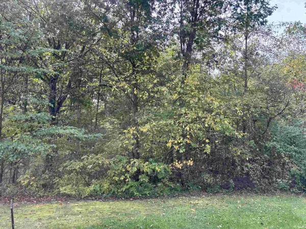 000 Critter LN, Freedom, IN 47431-7038