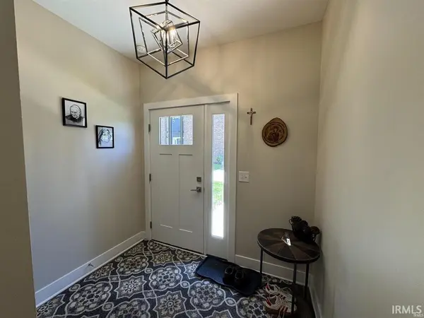 316 S Saint Peter ST #2, South Bend, IN 46617-3045