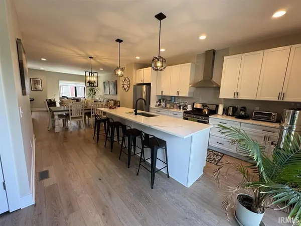 316 S Saint Peter ST #2, South Bend, IN 46617-3045