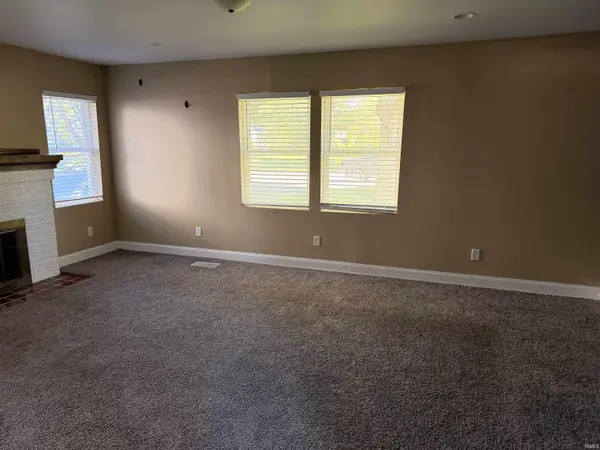 3205 S Michigan ST, South Bend, IN 46614