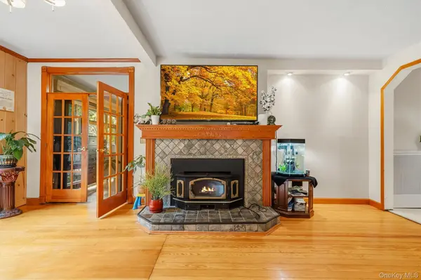 45 Oreco TER, Monroe, NY 10950