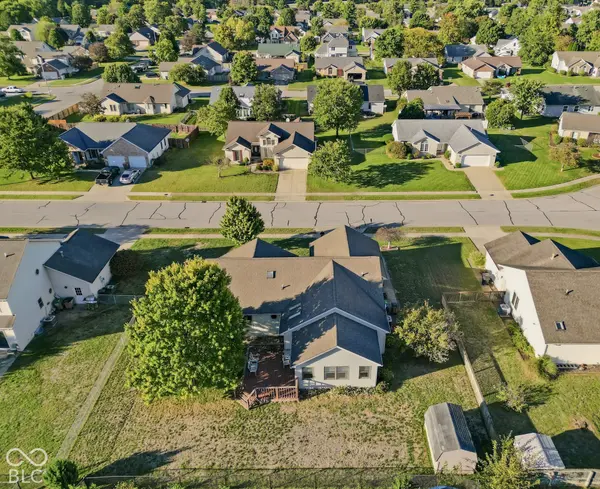 3445 Brent Cross DR, Columbus, IN 47203