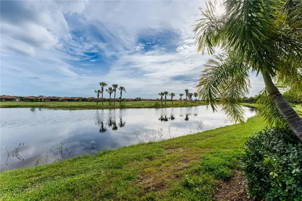 10733 TARFLOWER DR, Venice, FL 34293