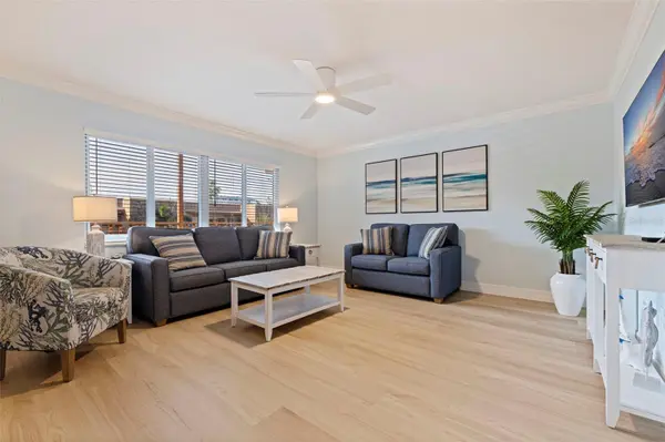 10265 GULF BLVD #A303, Treasure Island, FL 33706