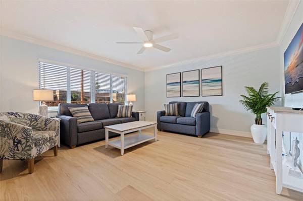 10265 GULF BLVD #A303, Treasure Island, FL 33706
