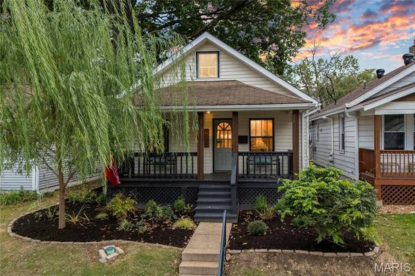 7058 Sutherland AVE, St Louis, MO 63109