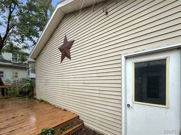 247 W Main ST, Carthage, IL 62321