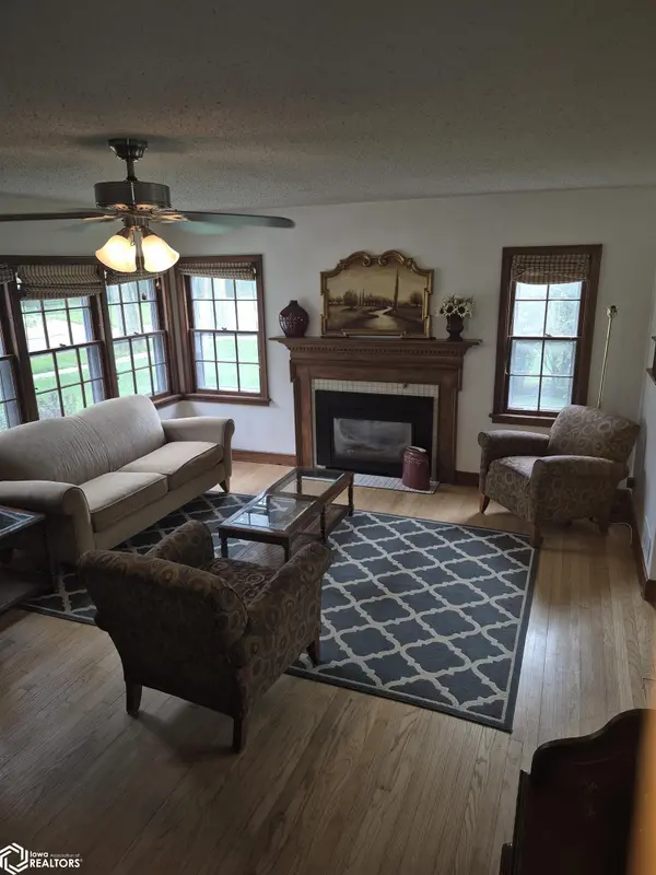 716 S Jones ST, Algona, IA 50511