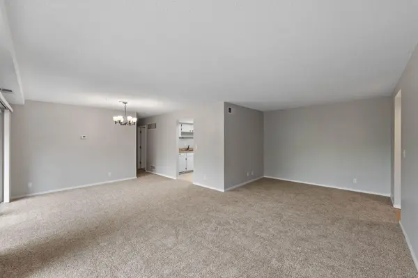 6421 Colony WAY #2A, Edina, MN 55435