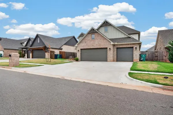 3112 Pinnacle Peak DR, Yukon, OK 73099