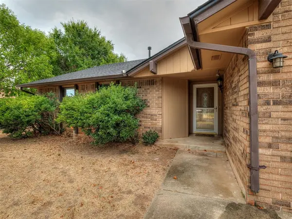 7804 NW 82nd ST, Oklahoma City, OK 73132