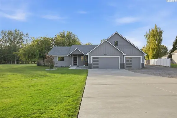4403 Mount Daniel Court, West Richland, WA 99353