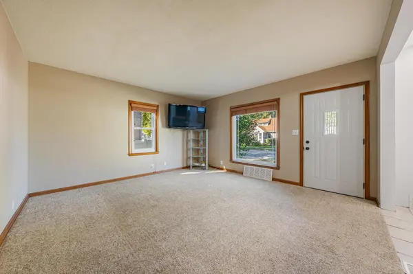1015 W HAWES ST, Appleton, WI 54914