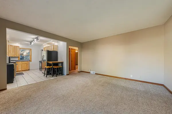 1015 W HAWES ST, Appleton, WI 54914