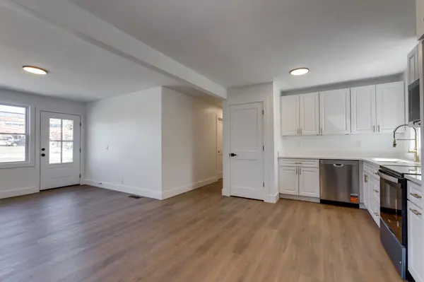 261 Paragon Mills Rd, Nashville, TN 37211