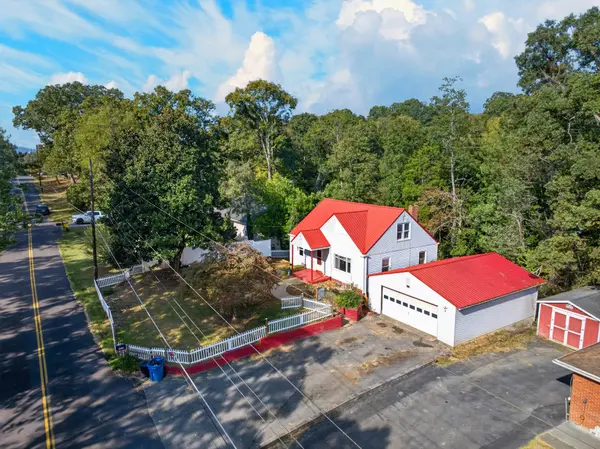 4048 Ridge Rd, Kingsport, TN 37660