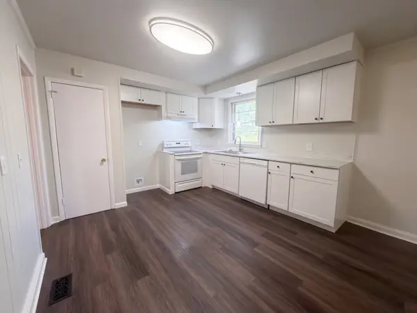 561 Augusta Dr, Hermitage, TN 37076