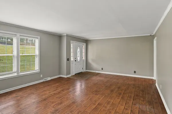 104 Trout Valley Dr, Hendersonville, TN 37075
