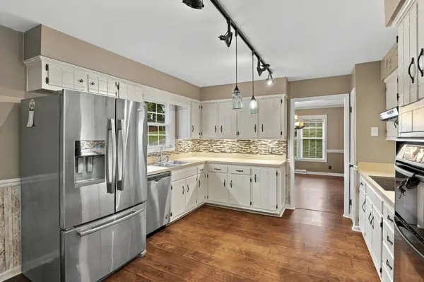 104 Trout Valley Dr, Hendersonville, TN 37075